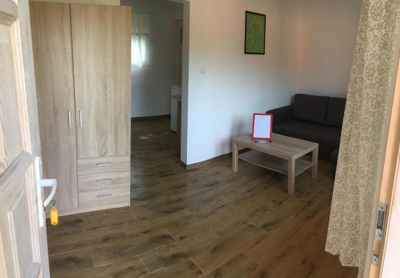 Osrodek Wypoczynkowy Flora Ξενοδοχείο Firlej Εξωτερικό φωτογραφία